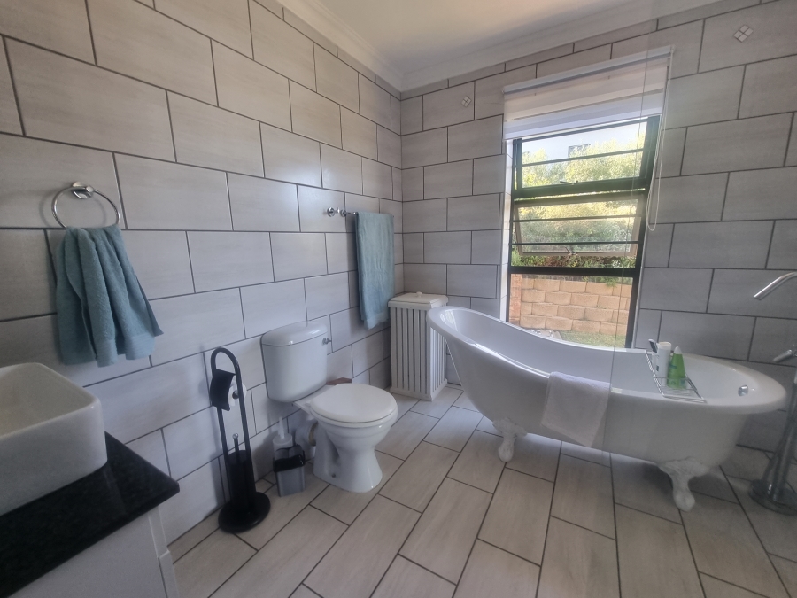 3 Bedroom Property for Sale in Dana Bay Western Cape